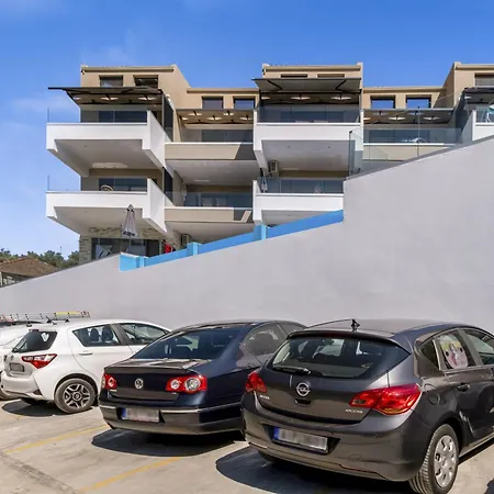 Oceanida Thalia Lyxury