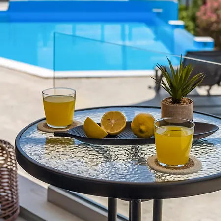 Oceanida Thalia Lyxury Apartamento