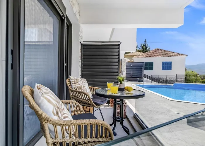 Apartment Oceanida Thalia Lyxury Nikiana